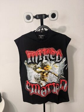 Designers Originals Black Graphic Muscle Tee with Red and Yellow Accents